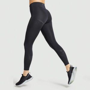 Gymshark Technical Compression Leggings size Medium